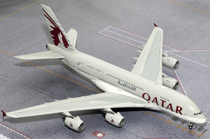 Die Airbus A380-861 der Qatar Airways " 2000er Jahre " Farben